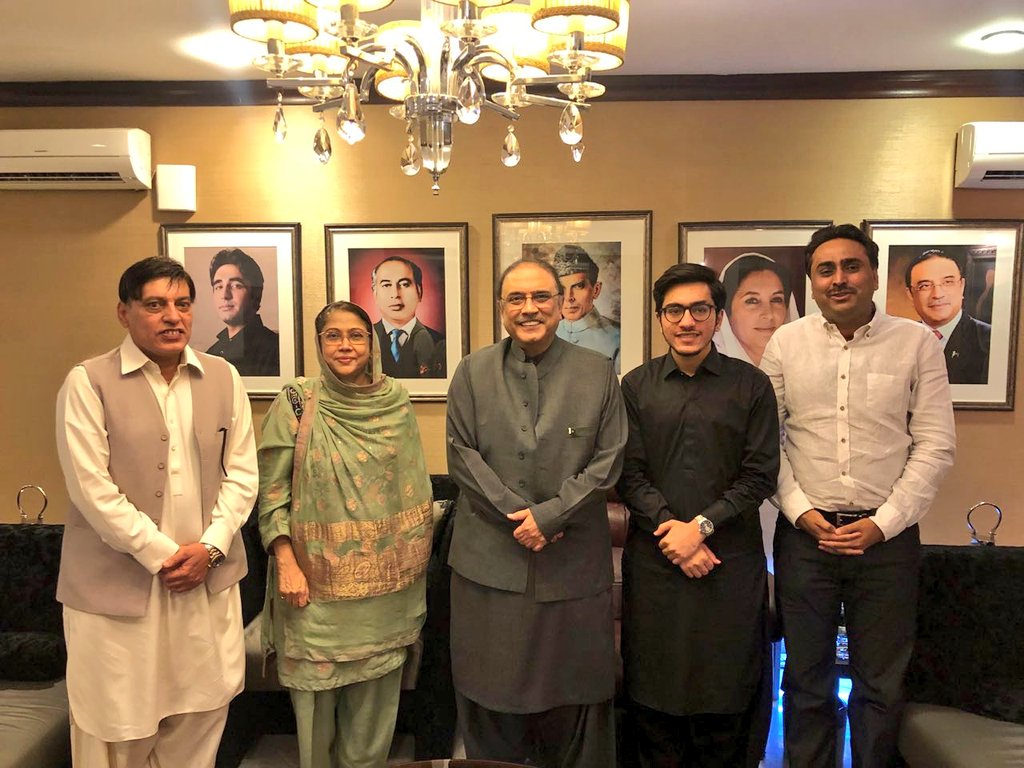 zaka_panhwar's tweet image. #PPP Young Minister #LocalGovtSindh &amp;amp; MPA PS-47 @jamkhanshoro &amp;amp;  #Mohan_Lal_Kohistani Ex-Minister met the Hon. #VicePresidentPPP @AAliZardari &amp;amp; @FaryalTalpurPk today