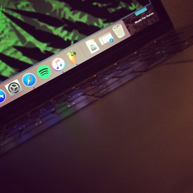 SoundOracle's tweet photo. 🎋 #bambubeats aka Tigh-C on @Instagram: “flmac👍🏻👍🏻🤘🏼🤘🏼 . . . #soundoracle #oraclevault #flgang #flstudio #boston #bostonhiphop #hiphop #instrumentals #beats…” https://t.co/C2n6jXgpQO https://t.co/pGXKQlq192