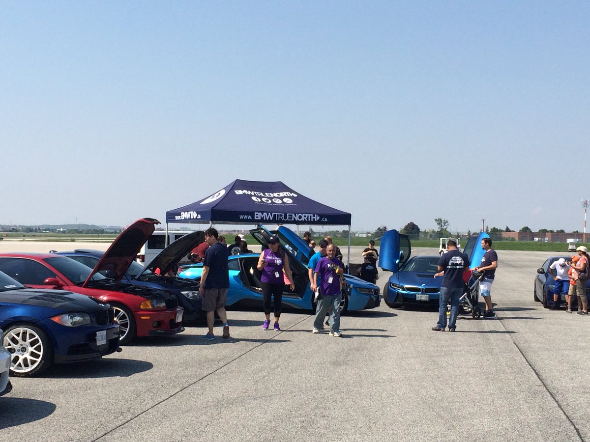 OrbisCA's tweet photo. @BMWTrueNorth rolls up in style for #PlanePullForSight Toronto! https://t.co/5Hvm8GLvY5