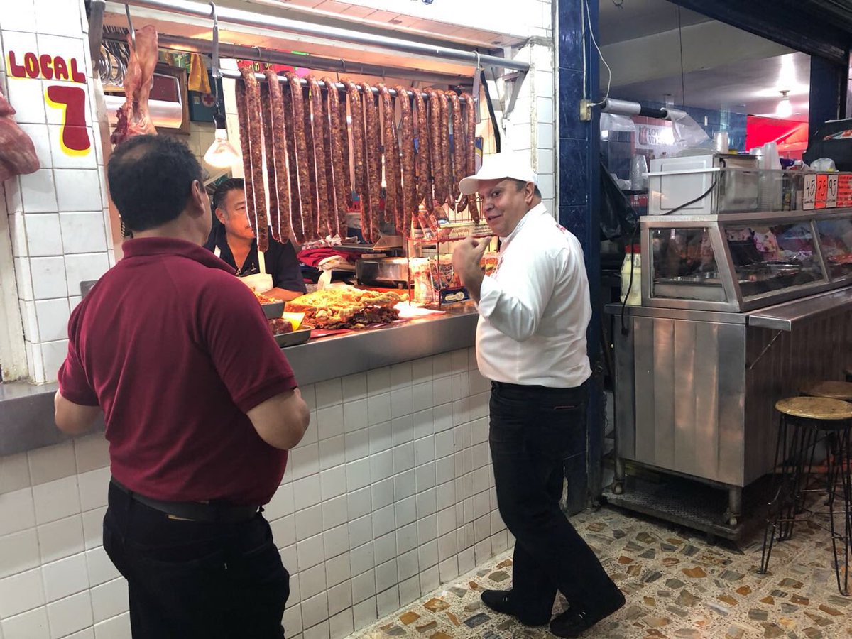 pedroza_hector's tweet photo. Buenos días Nezahualcóyotl, les recomiendo que vayan a comer a "Los Vikingos" en el mercado de la col. Las Flores. Son muy buenos
#NezaXNeza https://t.co/56QAgdB0Qx
