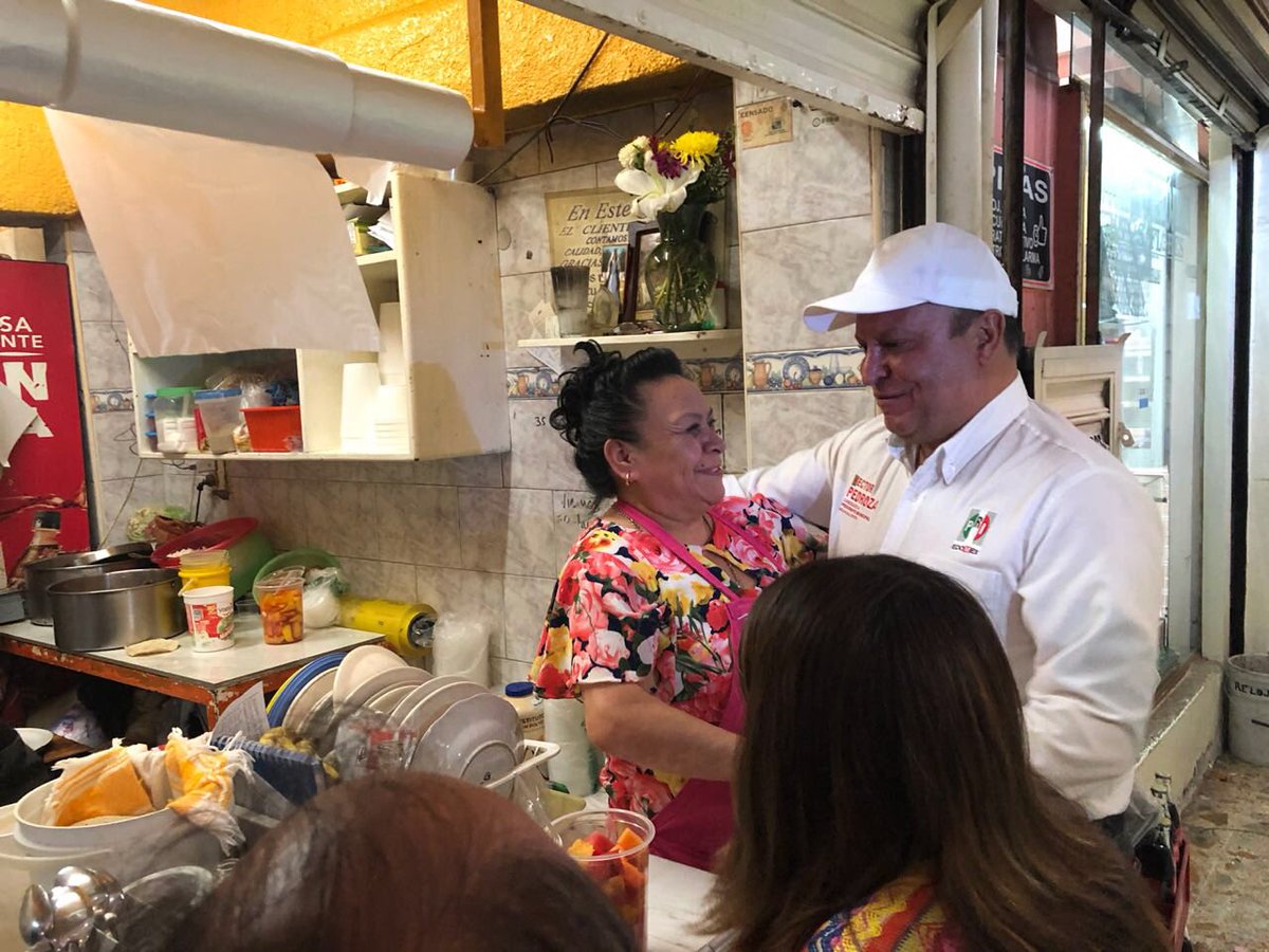 pedroza_hector's tweet photo. Buenos días Nezahualcóyotl, les recomiendo que vayan a comer a "Los Vikingos" en el mercado de la col. Las Flores. Son muy buenos
#NezaXNeza https://t.co/56QAgdB0Qx