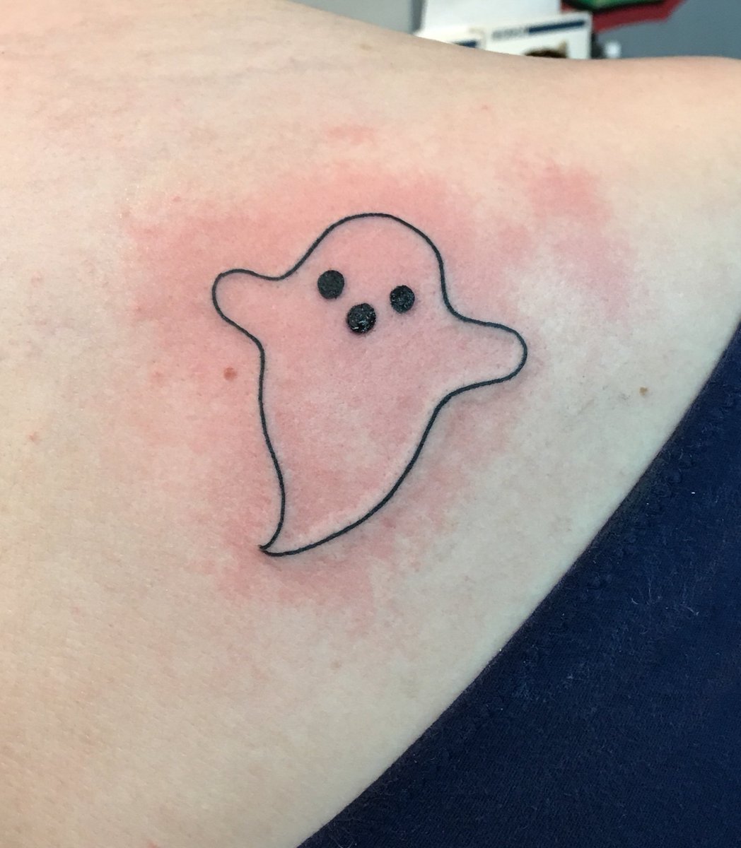 miIfcastiel's tweet photo. My best friend and I got complementary ghost tattoos @shalexandej @ryansbergara #ghostsarentreal #boo https://t.co/sZqhlunHwJ