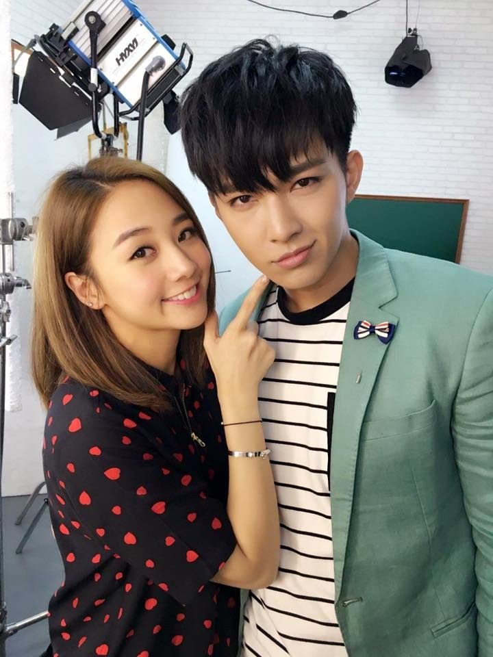 aayan1120's tweet photo. Gui Gui x Aaron Yan https://t.co/8jjC4JFgdp