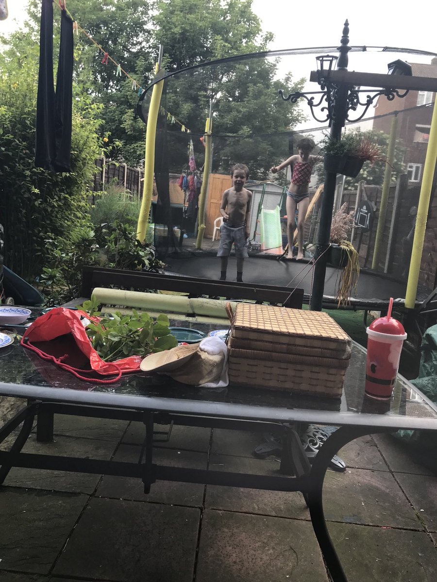 kellytween's tweet photo. @thamesviewj        Having fun bouncing #MakingMemories https://t.co/AqREefSFWw