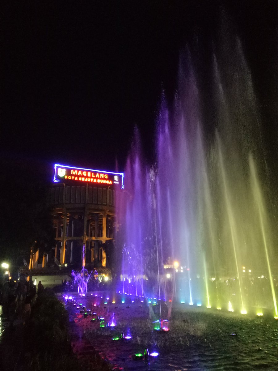 _bedor's tweet photo. Menikmati kota lahir dengan tiga cara

#Magelang https://t.co/MOb3owyFI1