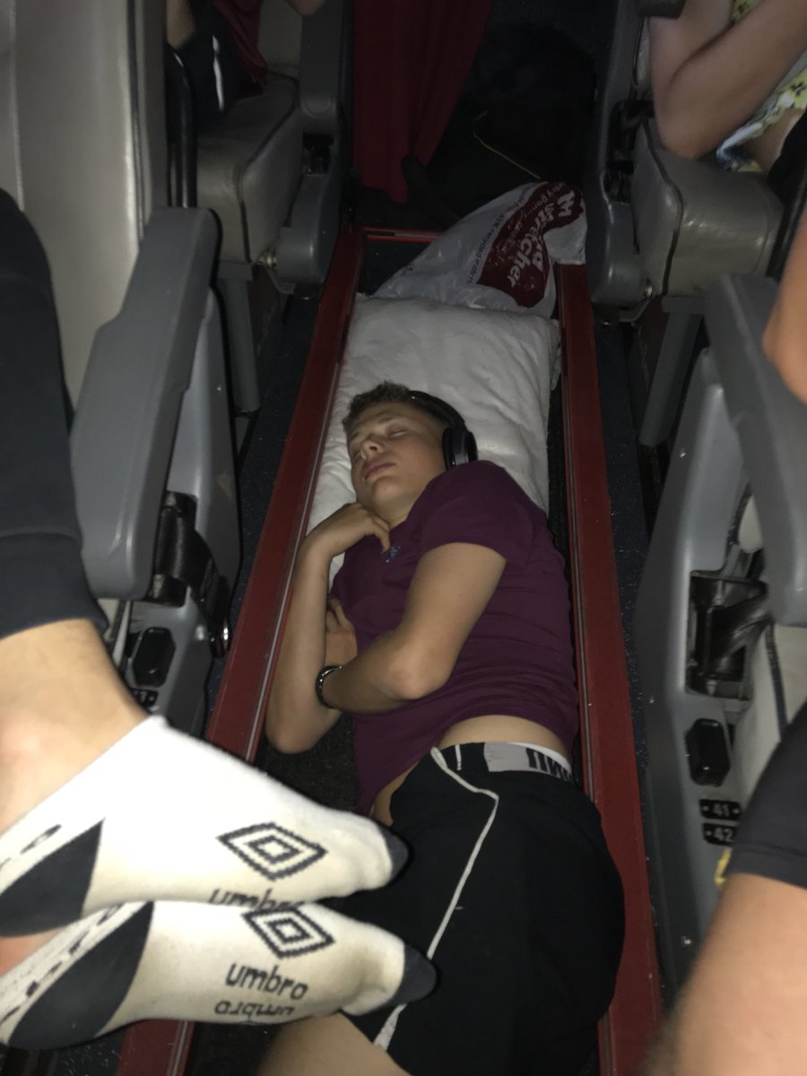 Cydoer18s's tweet photo. Few catching up on some 💤 after a packed weekend...#DoerOnTour https://t.co/GSxacbPjVq