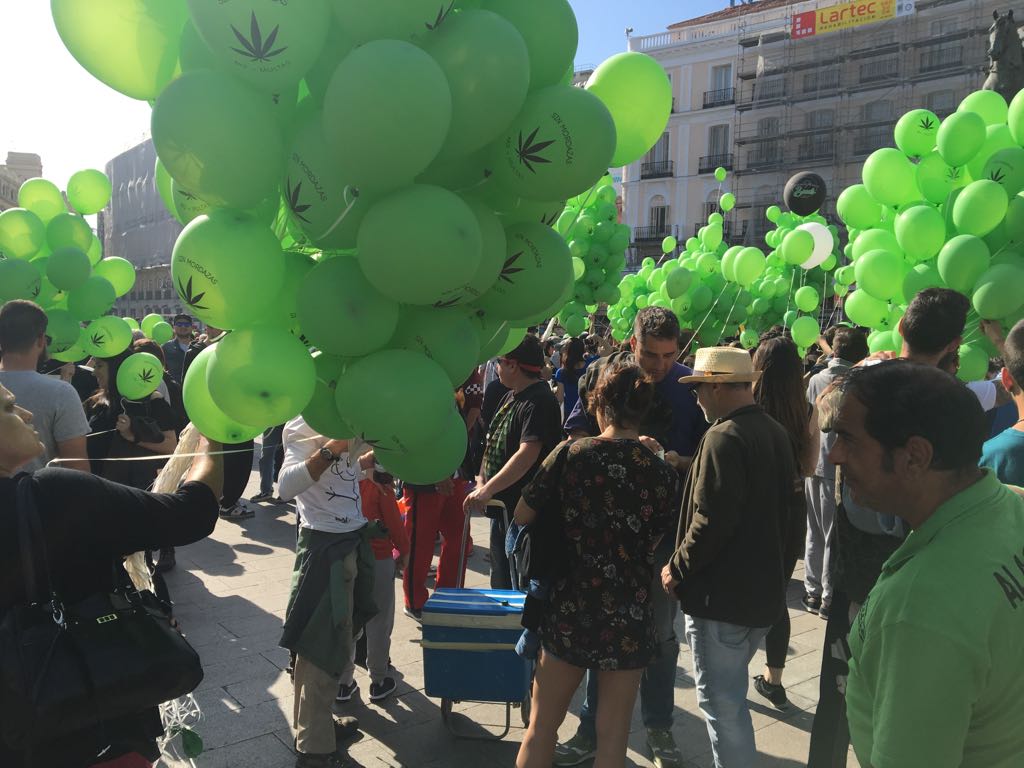 Cat_FAC's tweet photo. Todo sobre la Marcha Mundial de la Marihuana en Madrid 2018 https://t.co/n0pLeWfhoc #MMMM18 https://t.co/OmMgvpol9q
