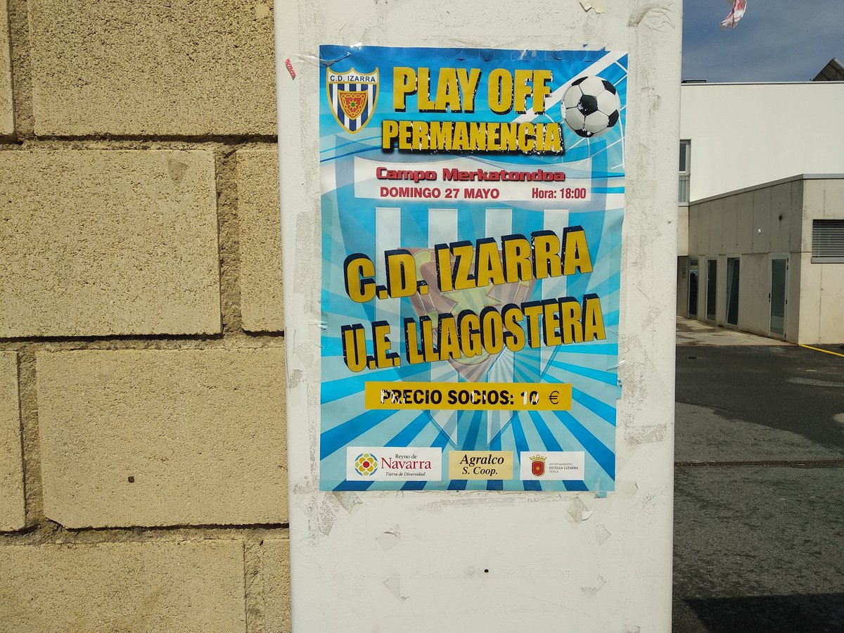 danicatradio's tweet image. A Merkatondoa d'Estella per explicar la permanència de @UELlagostera a #2aB vs Izarra al @totgira de @CatalunyaRadio. Ple d'exjugadors del #Lleida @Rfuster3 @paubh4 @alexcolorado10 @elgeri10 @oscarasj3 @alexcacho14 i Arnau Tobella. Som-hi !