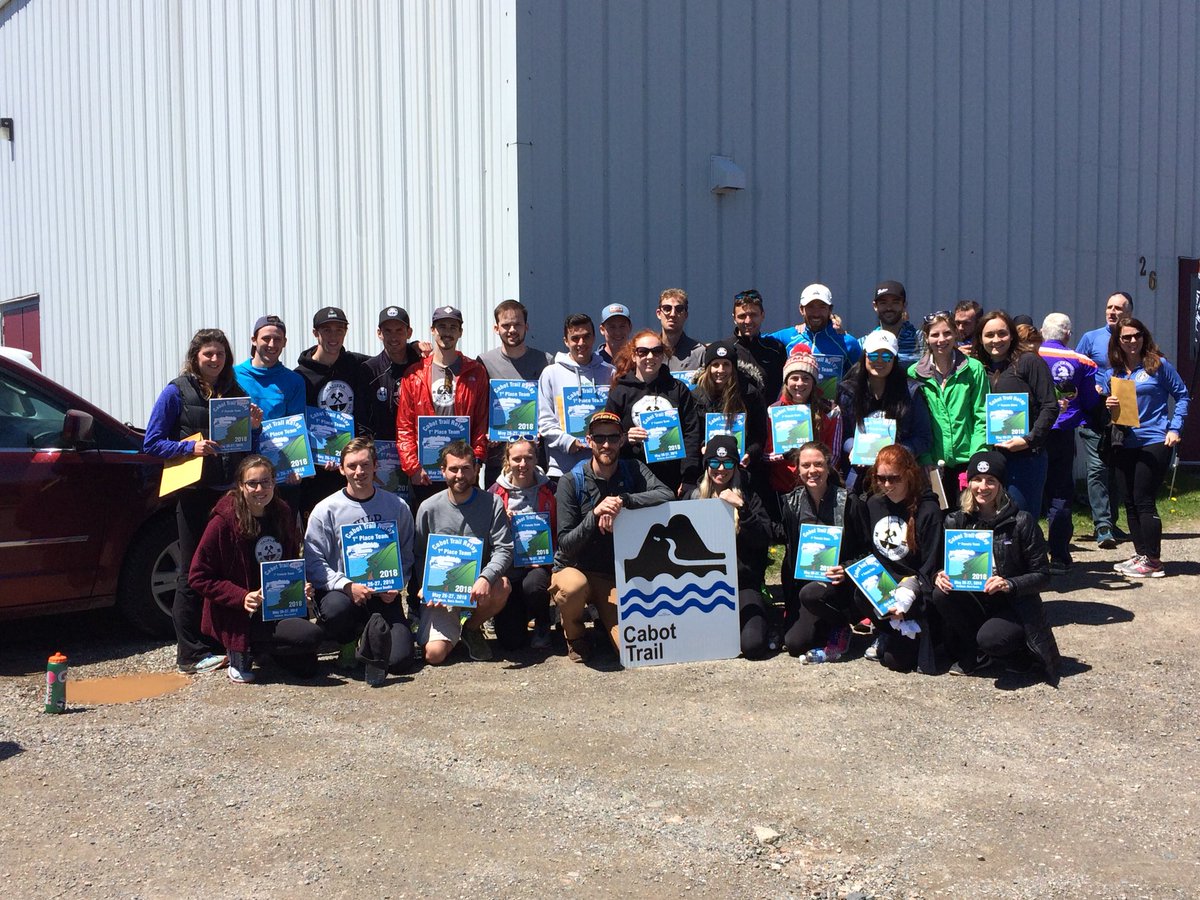 maritime_runner's tweet photo. @hfxroadhammers men and women victorious at 2018 Cabot Trail Relay Race https://t.co/eKOqK0q1X3