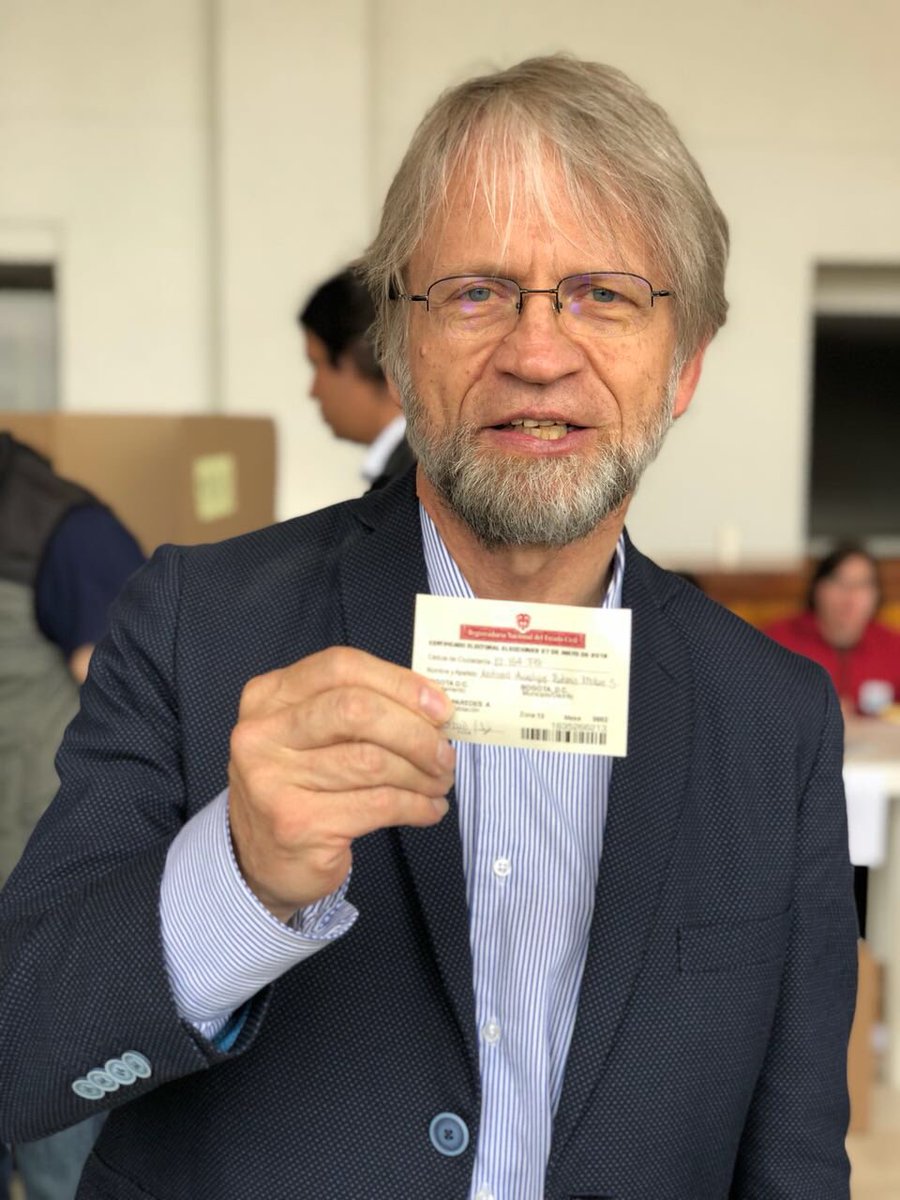 AntanasMockus's tweet photo. ¡#YoVotéPorFajardo! Porque la esperanza sigue intacta. https://t.co/XuvIflNUWp
