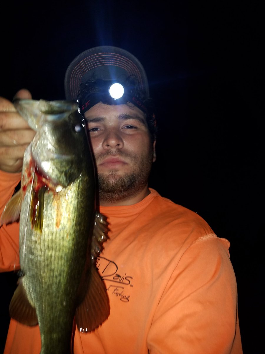 DopefishingTV's tweet photo. I dident even know this little guy ate the wormm..had to cut the hook and do some doc work on em...sorry bud
#dopefishingtv #southflorida #peacock #bass #largemouthbass #videos #photography #lakes #letsgo #nightout #catchnrelease #fish #fishing #lovely #love #outdoors #lewsreels https://t.co/nDlrMu99co