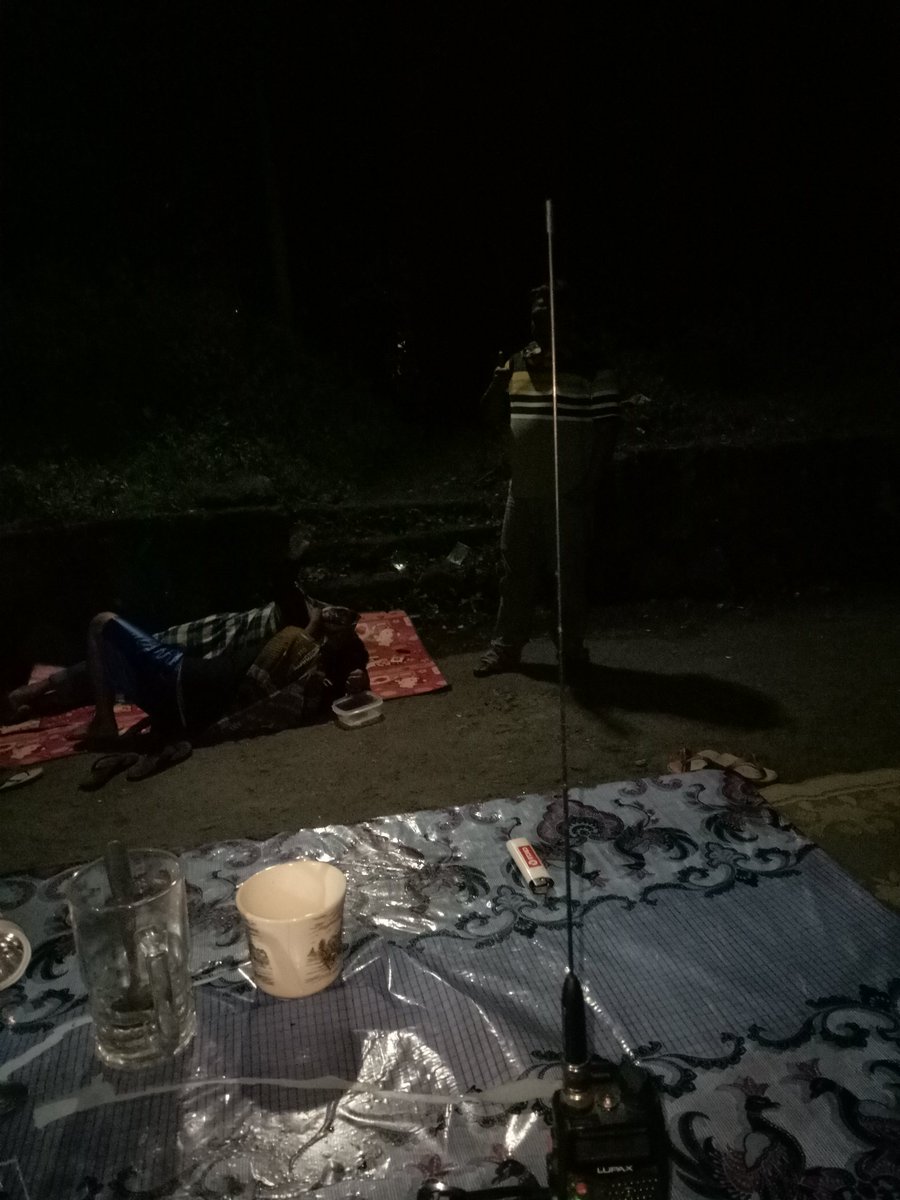 CiwtPramujito's tweet image. 27/5 23:00#Merapi #WargaMerapi #jalinmerapi #merapiwaspada #merapinews #BudayaSadarBencana #rondamerapi ada penambahan kekuatan lg,ayoooo lurrrrrr tambah maneh