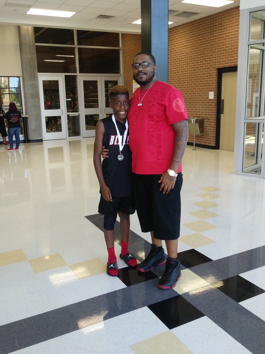 MrSingleton05's tweet photo. My boy balled out yesterday..lead his team to a 2nd place finish. 14 pts 5st and 5 reb.. #2025 #SmallFoward #12u #aaumemorialdayclassic #23 #ballout https://t.co/GQLx8Ehth9