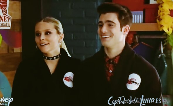 AmbarSmithA's tweet photo. Las risas con vos son todo 🖤🔥⛸️ @BeniciooA https://t.co/EXdBLjTrqX