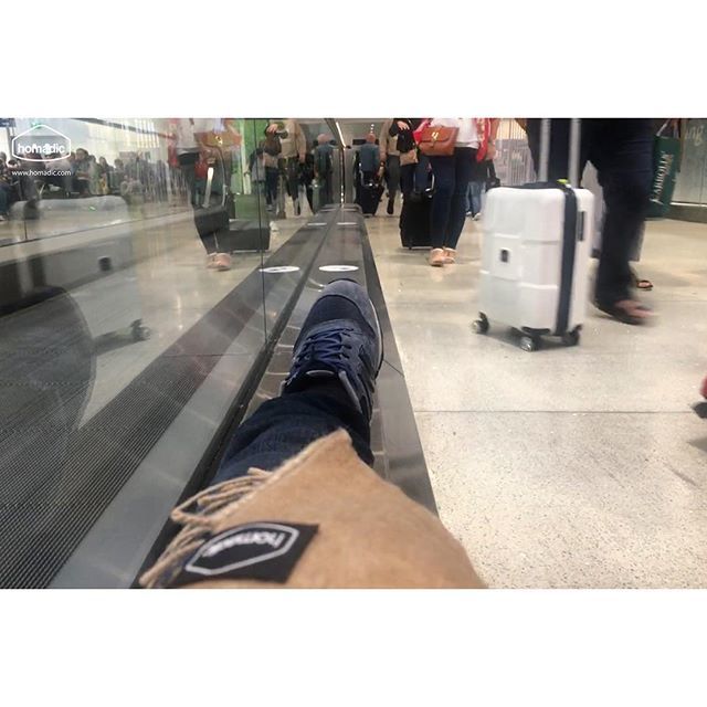 Homadic_'s tweet image. My #flight delayed for 2 hours... Getting cold, tired and hangry 🙁 Glad I have my #camelwool #throw  with me #homadicthrow  #flight 
Proudly made in #Mongolia &amp;amp; Designed in #Belgium .
.
.
.
.
.
.
.
#Homadic
#Ethicalfashion
#sustainablefashion
#Homadi… ift.tt/2xkvTx6