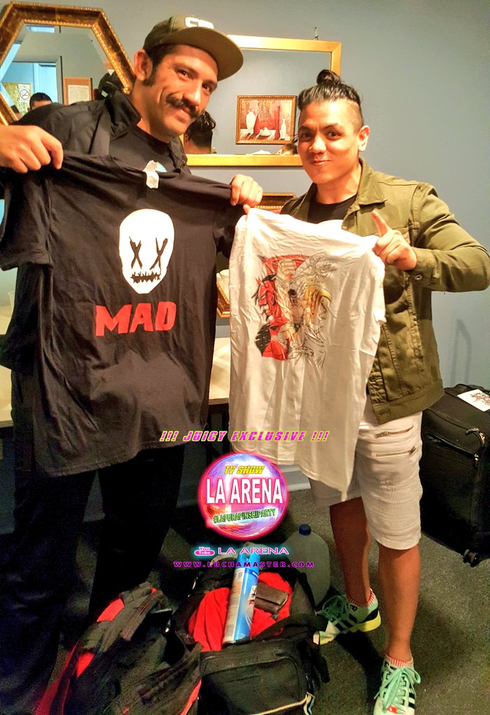 LaArenaTV's tweet photo. #JUICYEXCLUSIVE !!! @JUVENTUDGUERRE2 entrevisto a @deviousjourney #EXWWE esta semana la entrevista en nuestro canal de #Youtube y tu ya te suscribiste ? Que esperas #STAYJUICY #STAYMAD unas fotos del intercambio que tuvieron d playetas Juvi lo nombro #miembroHonorable d #MAD 🔥 https://t.co/ubiJqT7VJA