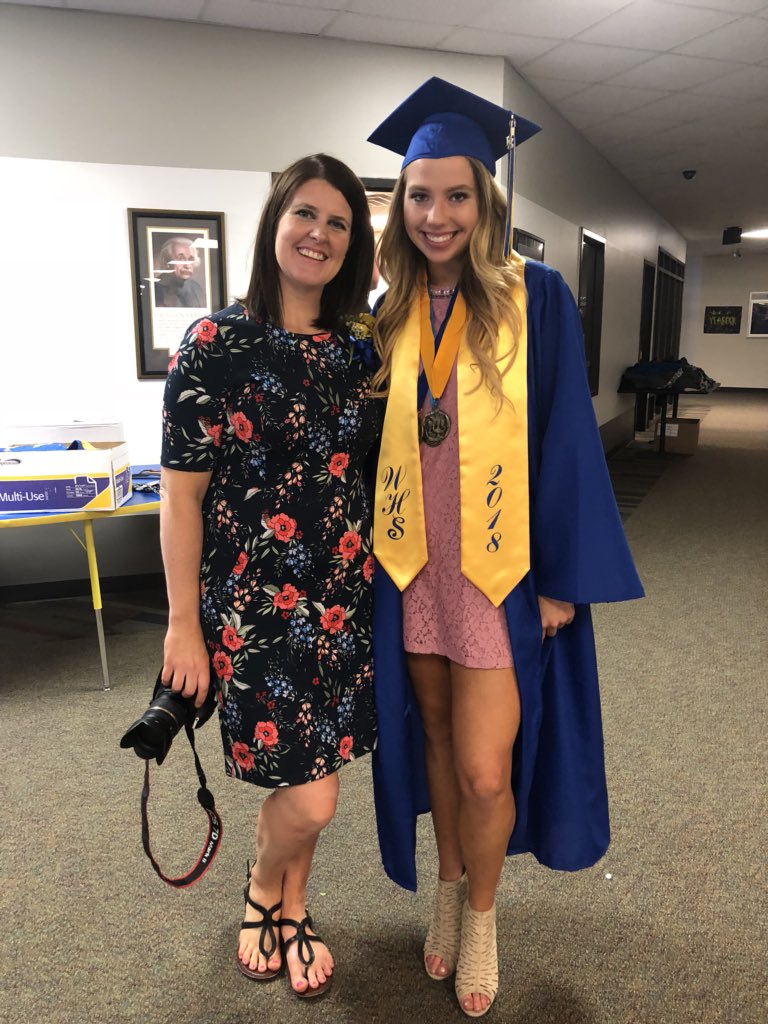 KPearson_'s tweet photo. Happy BIRTHDAY to not only a pretty rad teacher, but to a great friend as well! Thank you for being you💓💓💓 https://t.co/FLCxvnR0s8