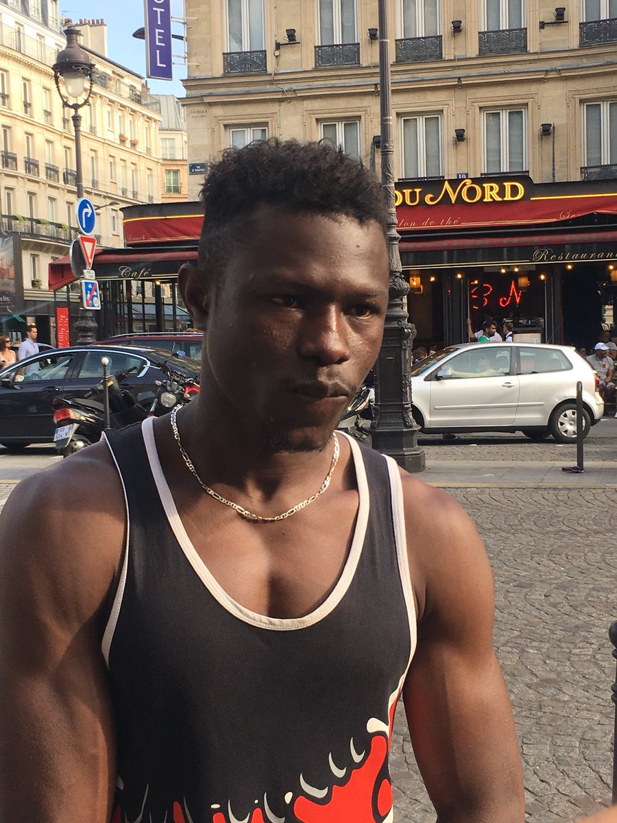 WilliamMolinie's tweet image. Enfant sauvé d’un balcon à Paris : le témoignage de Mamadou G., héros du jour, poignant d’humilité, à retrouver sur @LCI