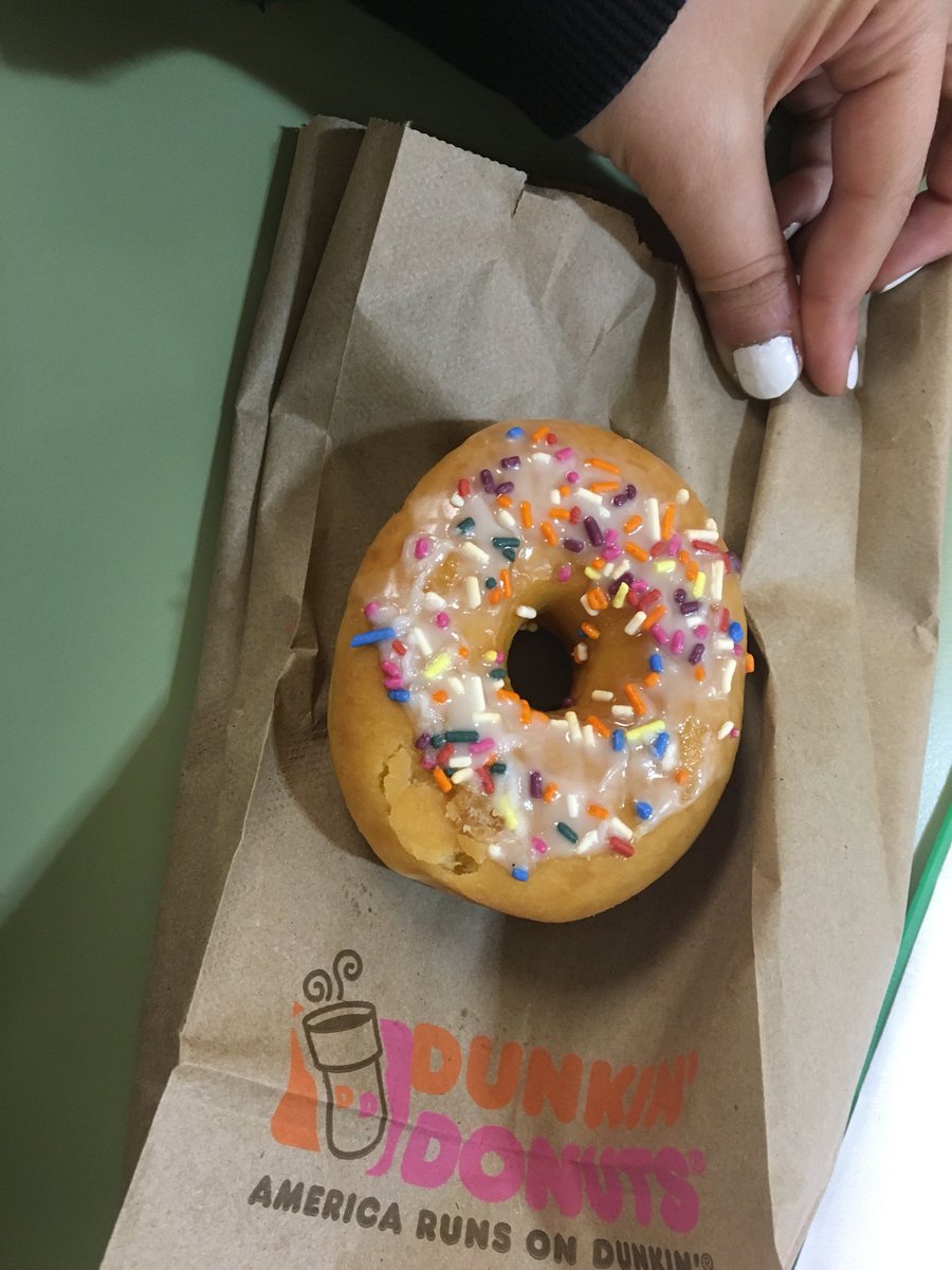 theTAYLORde's tweet photo. How many times will I be disappointed by my @dunkindonuts sprinkle donuts? The limit does not exist. https://t.co/mQQzTvN80v