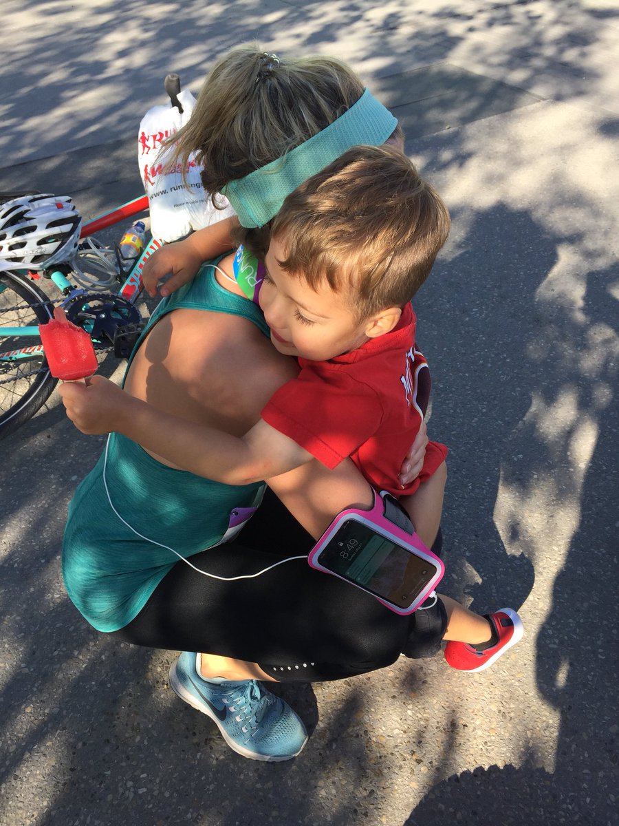 TheLukeMelnyk's tweet photo. So proud of you mommy @TLMelnyk for running in the @CalgaryMarathon today! https://t.co/biOjQTUrIk