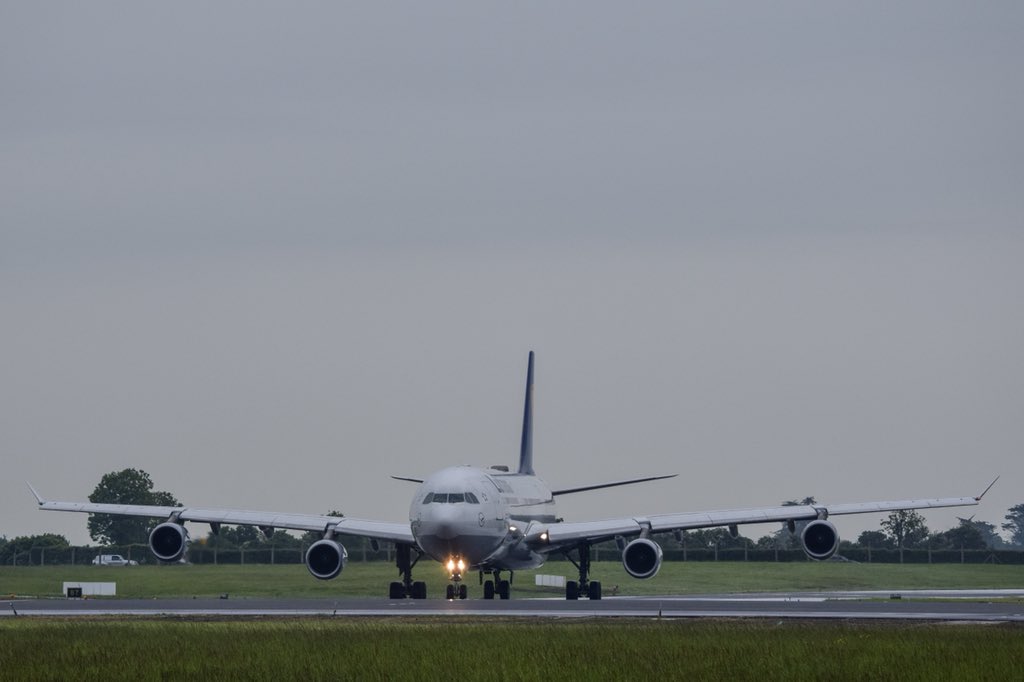 monkg57's tweet photo. Todays surprise visitor to #DublinAirport departing to #Frankfurt @kjppsmyth @Swainer having diverted from #Bogota to Frankfurt with suggested fuel problems. #DAIFC #A343 #Avgeek #Airbus #Lufthansa https://t.co/vfh3d24IcS
