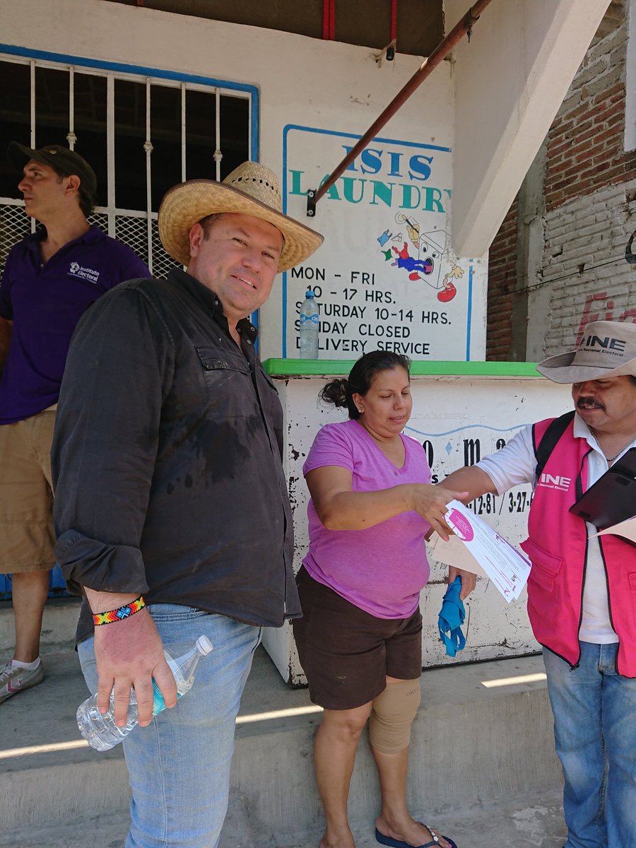 RSuro's tweet photo. Al conocer y platicar con los que serán los funcionarios de las casillas de más difícil acceso en el Estado de Jalisco, he percibido una mayor conciencia respecto a la corresponsabilidad de los ciudadanos para participar con integridad en la #JornadaElectoral https://t.co/PlKkL4S4Jl
