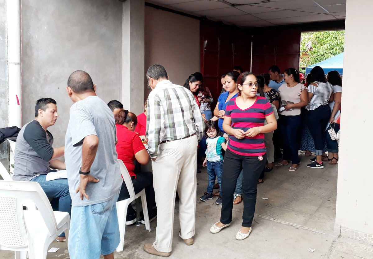 JrZventura's tweet photo. ¡Fiesta democrática en las #FMLNInternas2018 de San Miguel! ¡Ya votamos por la profundización del proyecto político @FMLNoficial! https://t.co/swMuQi75Mz