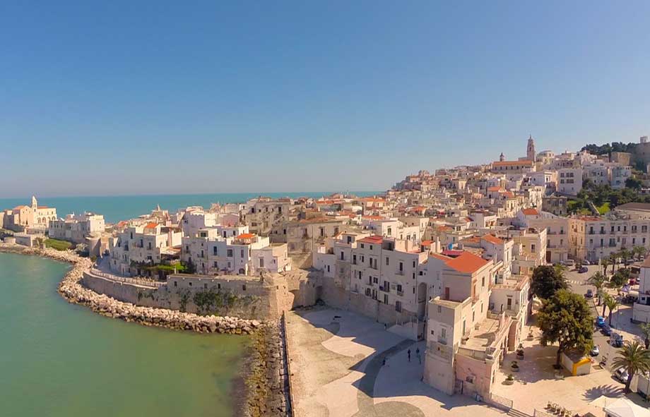 ComuneDiVieste's tweet photo. #27maggio #Vieste rappresenterà la #Puglia al #G20 delle #spiagge di #Bibione https://t.co/zxv0HgPDFJ