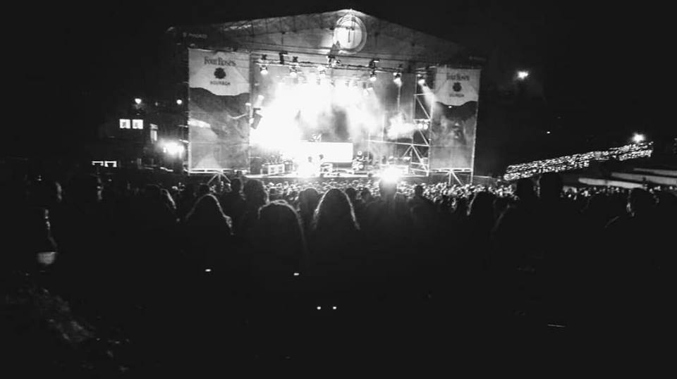 revistaindie's tweet photo. Un año más nuestros #MiniReporteros disfrutaron del @TomavistasFest ¡Y nosotros como niños! #NosGustaLaMusica #Festivales #childrenfriendly #kids #TomavistasFest2018 #musiclovers #concertphotography #musicphotography #Madrid #concierto #ConciertosEnMadrid @trincheranews https://t.co/4z1rZDL82T