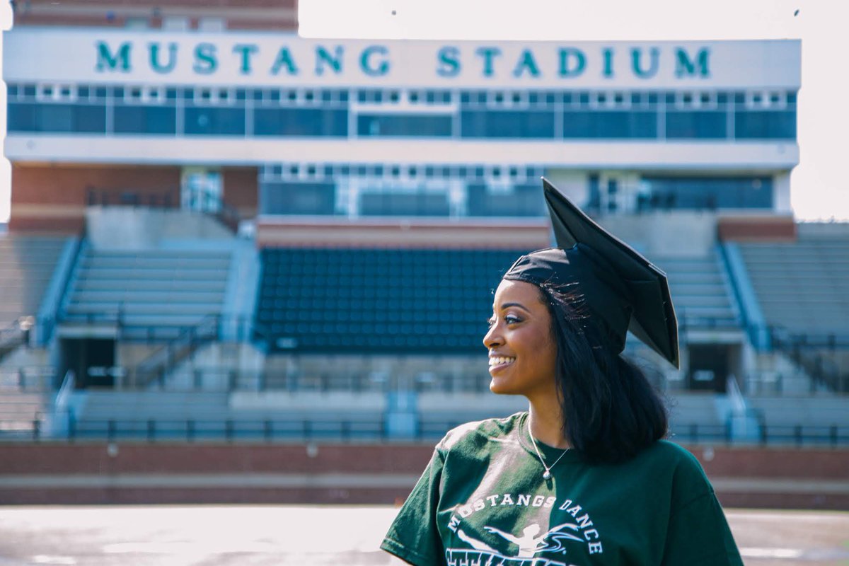 _kyahhh's tweet image. Now stand still and see this great thing the Lord is about to do before your eyes! 1 Samuel 12:16
#NurseBae #DoneWithThisBS 👩🏽‍⚕️🎓
📸: @kicksandflicks_