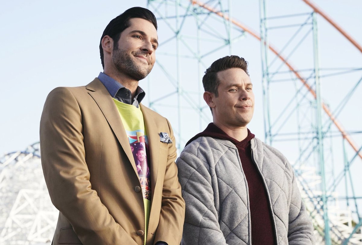 ohmymorningstar's tweet photo. WHO'S READY TO BREAK TWITTER AND HAVE A 4TH SEASON? We can do this! #SaveLucifer #PickUpLucifer 
[Important info] 😈⬇ https://t.co/V4Jrnwkd1T