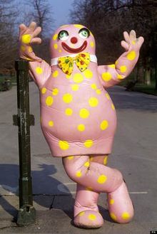 I really can't wait for the awful Tricolour kit that sky are inevitably going to produce as a one off. Anorexic Mr Blobby, coming to a cafe near you. #Giro101 #pinkyellowred #TeamSky