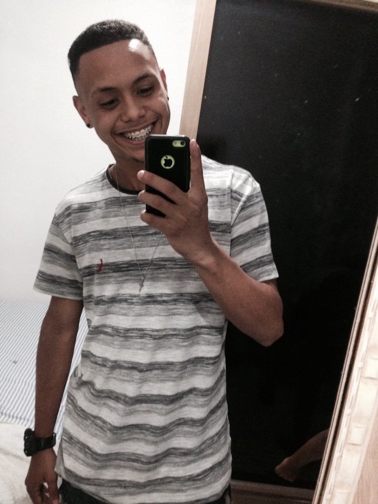 Rn_alves00's tweet photo. Eu sou a paz q vc procura 💸❤️ https://t.co/wNhH0rPGIx