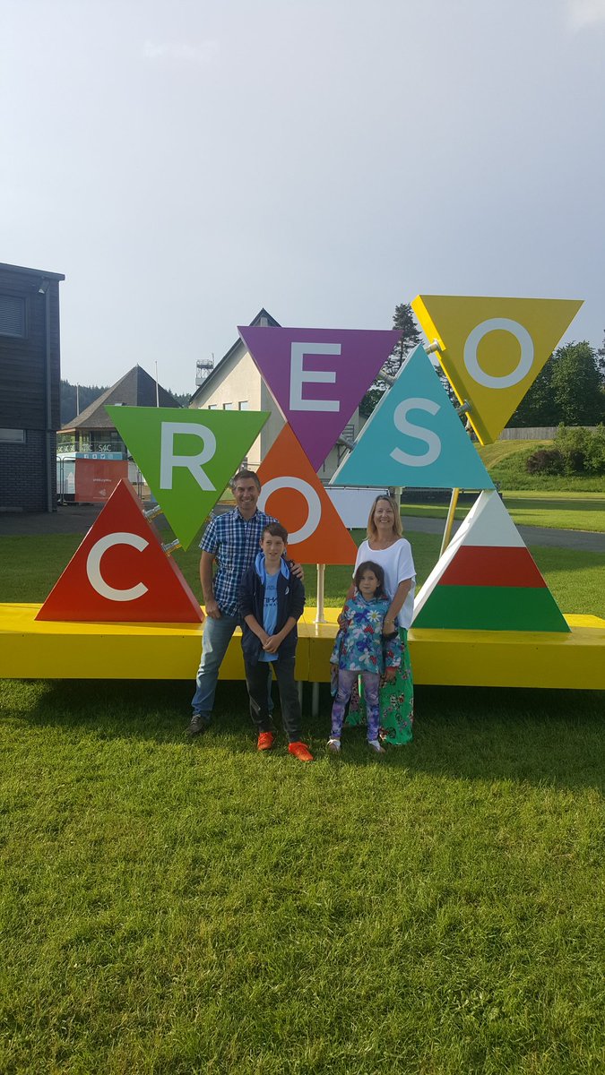 AnnMarieElli25's tweet photo. Barod am y gyngerdd!! #lloydmacey #tsunami #allewis #sophiejones #eisteddfod #urdd2018 https://t.co/7M3whIJRX3