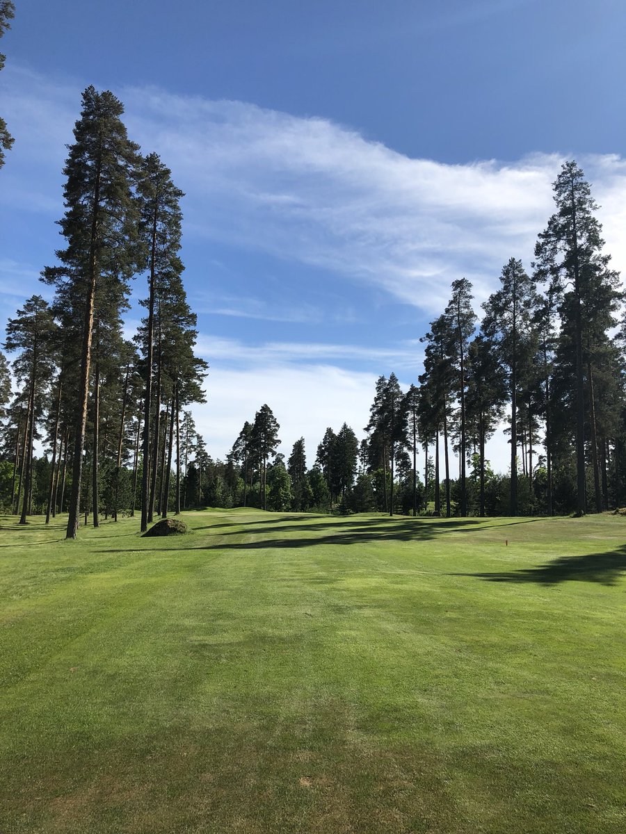 zonib's tweet photo. End of active weekend. After company marathon, three football training and one football game, finishing week with easy 18 hole round at Master golf’s Forest course. 155 055 steps so far #sunny #mastergolf #forestcourse #golffi #summer #easy #day #finland #nofilter #beautifulday https://t.co/sveFkxOYbh