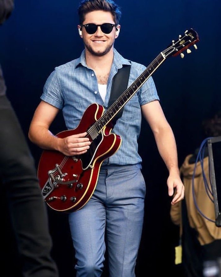 Lifeofapotatoh's tweet photo. @NiallOfficial Are you even real ?
❤️❤️❤️❤️❤️
#NiallHoran
#BiggestWeekend
#BRINGONEDIRECTIONTOINDIA https://t.co/lgBpaELe8V