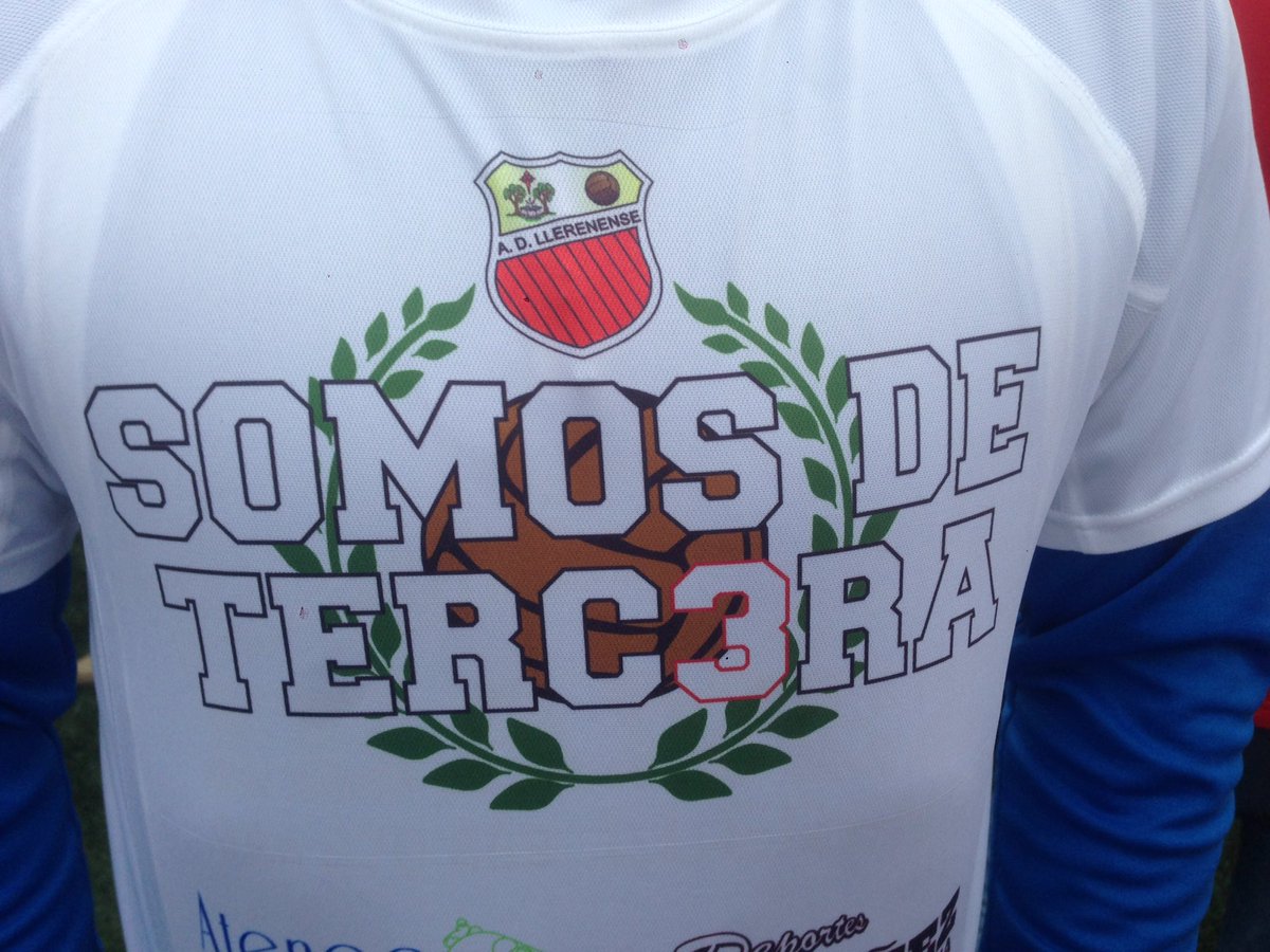 adllerenenseof's tweet photo. Siiiiiiiiiiiiiiiiiiiiiiiiiii!!!!!!!
Somos de TERCERAAAAAAA!!!
Gracias afición! Gracias @llerenafans 
Muchísimas gracias!! https://t.co/aDlbBoCYdr