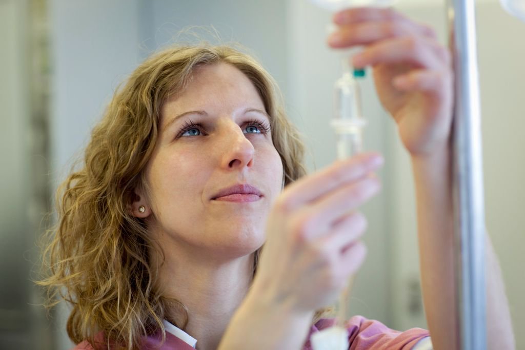 PipelineRx's tweet photo. Think telepharmacy sounds too good to be true? Rome Memorial Hospital saved 45% of their budget by using telepharmacy AND strengthened their collaboration with the nursing team. Learn how: https://t.co/qEq7YE4mm1 https://t.co/iehZCapKPd