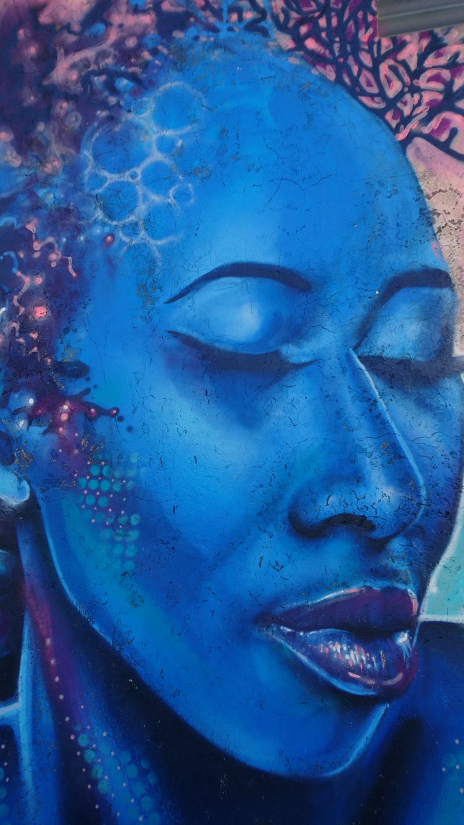 hairdom_shop's tweet photo. Maman ❤️... https://t.co/RbfsWOYRgS #FeteDesMeres #Martinique #BassePointe #streetart #artist #art #Hairdom #Designessentials https://t.co/j4FbhcwkND