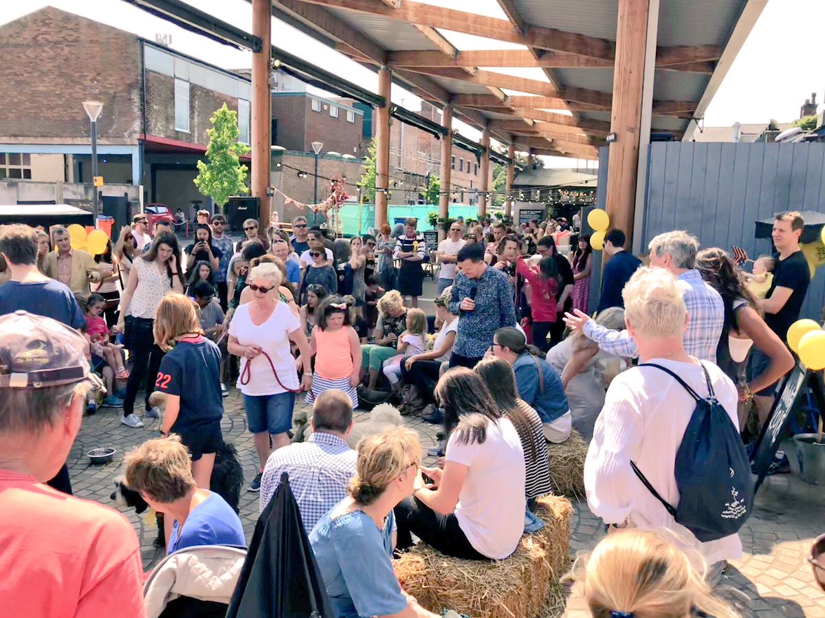 bandvtrading's tweet photo. I mean....WOW!! Well done everyone at the truly fabulous &amp; #dogfriendly @altrinchammkt for putting on the 2nd #moochwithyapooch2018 massive thank you to everyone who came and supported us &amp; to @JennyPowellTV &amp; @mrgordonburns &amp; @trowie what amazing day for great causes!! 🐾 https://t.co/3CaWYDePeh