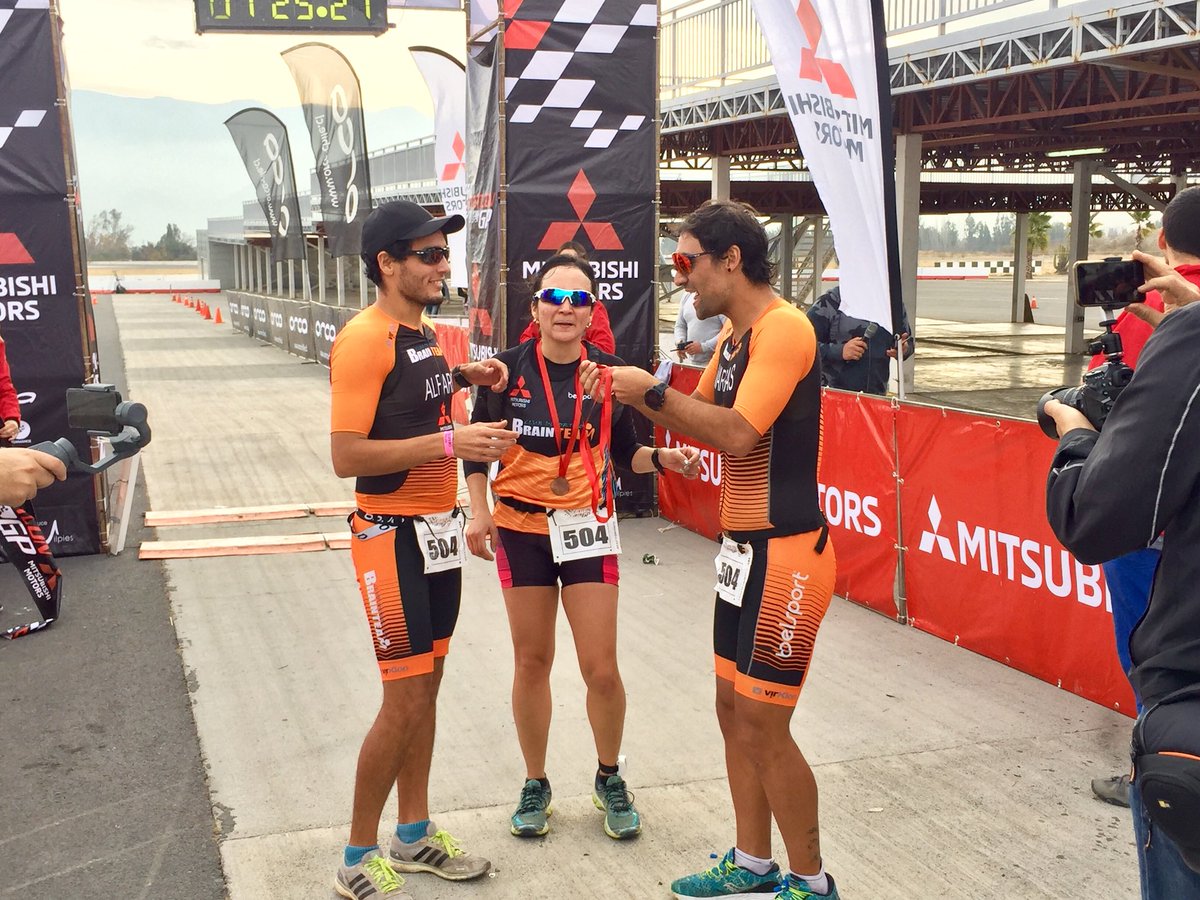 ClubBrainteam's tweet photo. Felicitaciones Silvia, @superiancillo @salfaro93 por su 3er lugar Team R #mitsubishi Duatlon GP en el Autódromo Internacional de Codegua @clubbrainteam #autodromocodegua #codegua #duatlongp #duatlon @MitsubishiChile https://t.co/VjQlmhVrPv