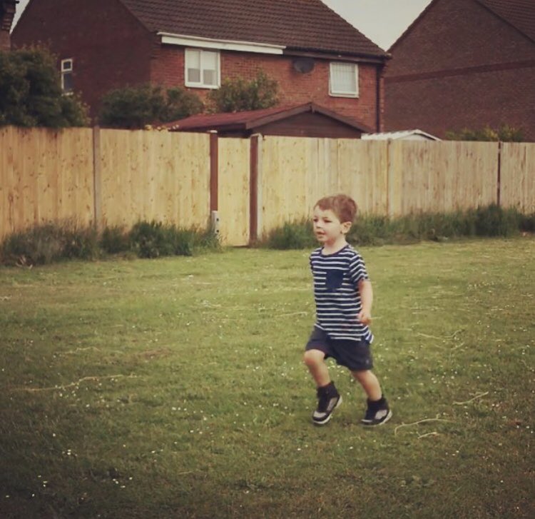 libbykk's tweet photo. It was this little one’s first official @juniorparkrunUK this morning. #justturnedfour #BognorRegis https://t.co/ZTmQydo09j