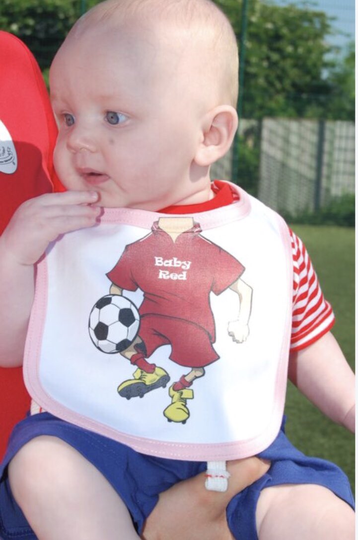 AddAFan1's tweet photo. Hmm, what do we do now Dad? #liverpool #LiverpoolVsRealMadrid #babyred #Reds #addafan #ChampionsLeagueFinal https://t.co/Ou1QSR4Reu