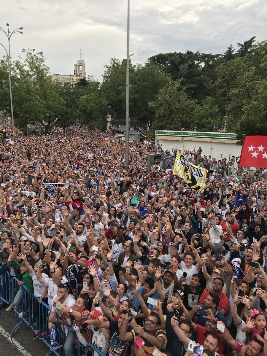 CominoPablo's tweet photo. Cibeles Madrid https://t.co/HykKE6BoyB