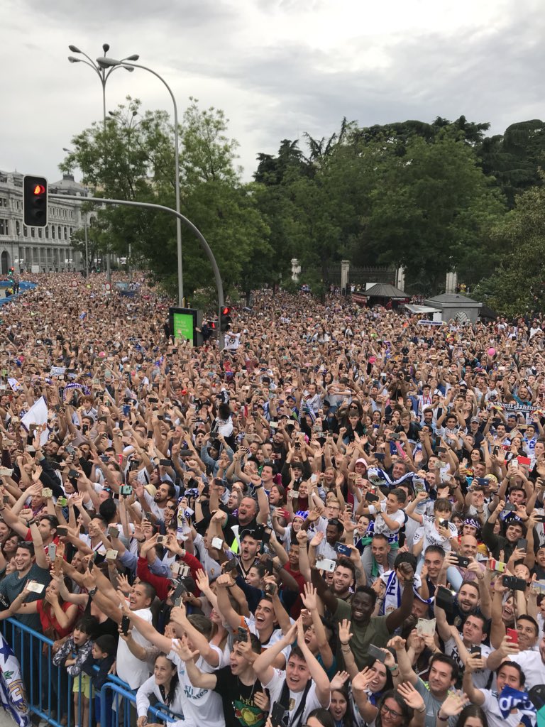 CominoPablo's tweet photo. Cibeles Madrid https://t.co/2ggK8UryR5