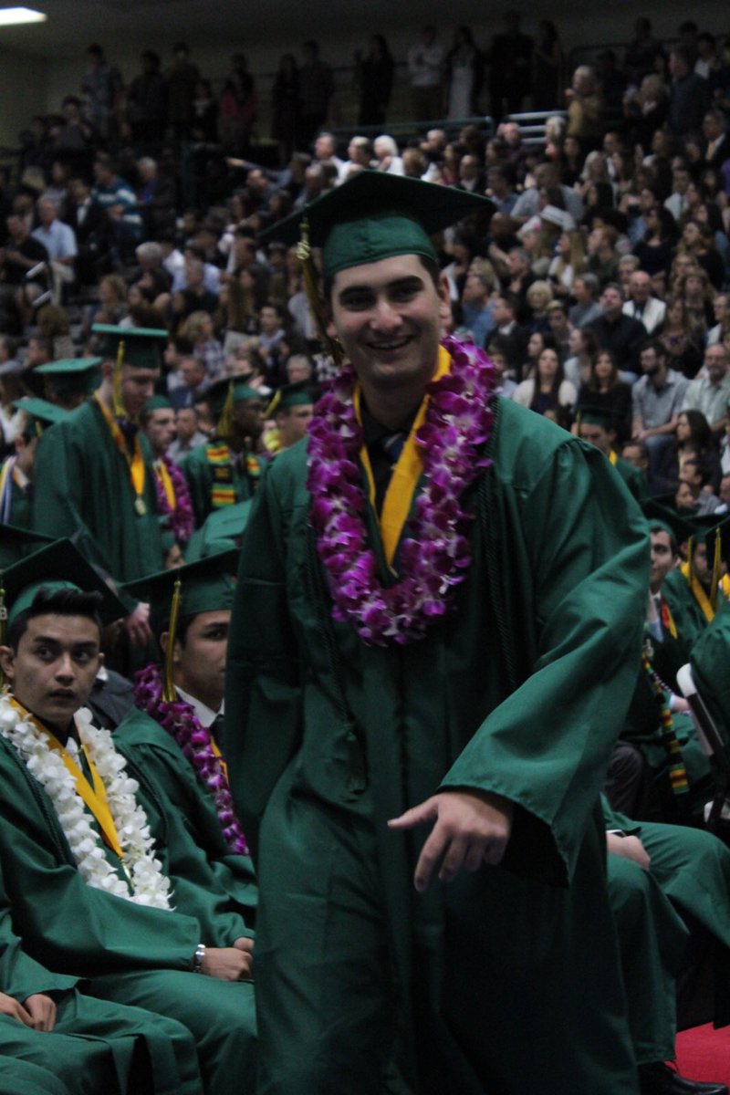 ___Kirby_____'s tweet photo. Best decision I’ve ever made. Proud to be a Spartan for life 💚 #ForThe30 https://t.co/Z6tnRdqnBU