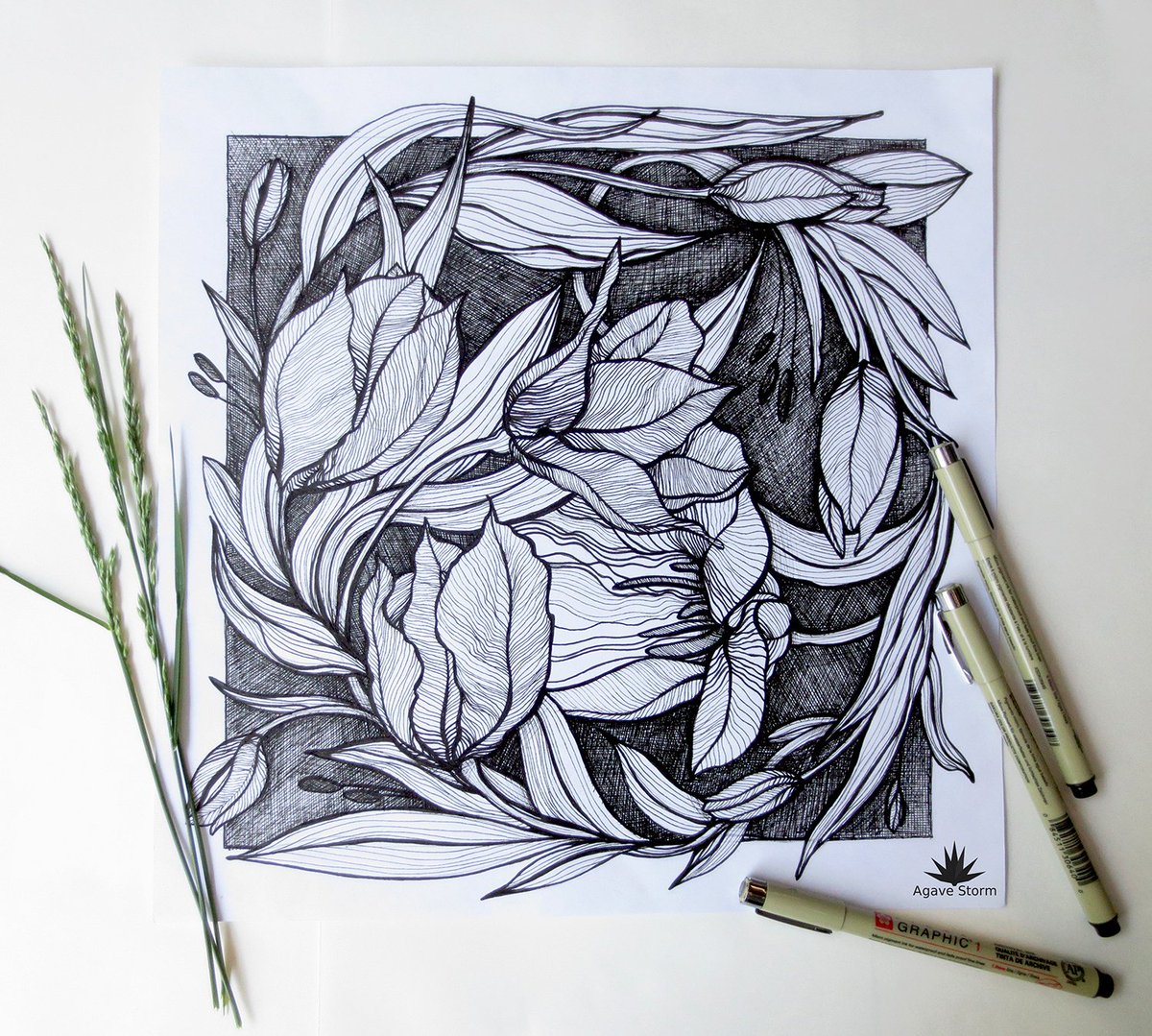 _Agave_Storm's tweet photo. Graphic Tulips
Graphic stylized tulips in square format.
#graphics #blackandwhite #tulips #stylizedflowers #floralcomposition #flowers #leaves #square #Toronto #AnnaKhokhlova #AgaveStorm https://t.co/1GyNMNMmhR