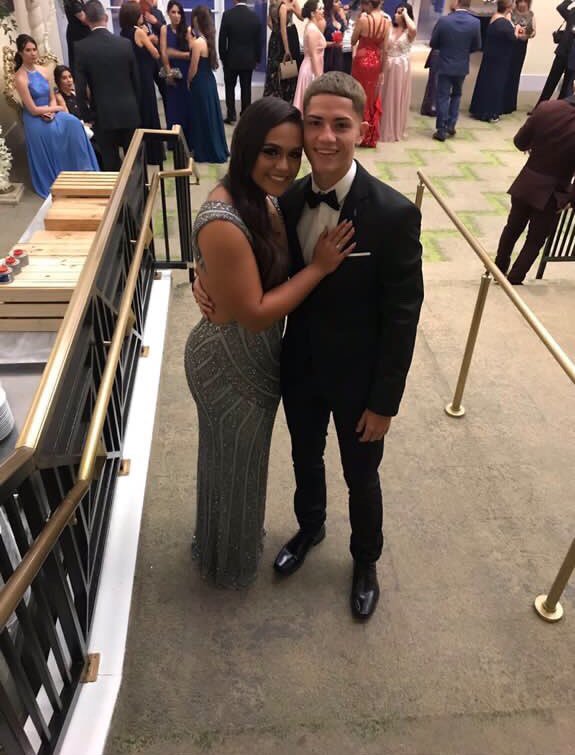 prprom2k19's tweet photo. Piaget Bilingual Academy, Manatí ✨ https://t.co/bW83uvCvoG