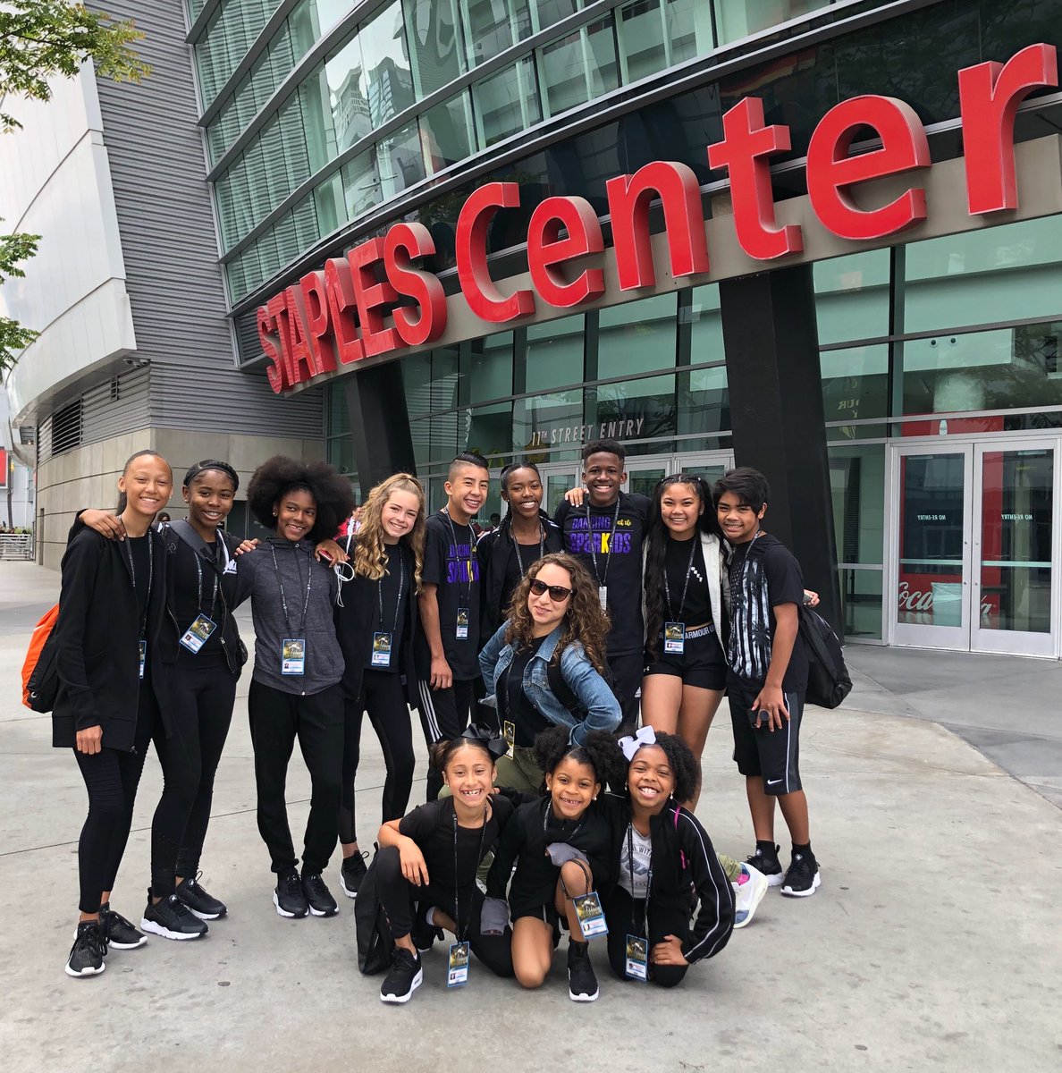 Game day performance today with my <a href="/la_sparkids/">SparKids</a> Fam 🙌🏼💜💛🏀🏀 Letss go <a href="/la_sparks/">La famille Sparks</a> #laSparkids #gameday #iamaverylopez #averylopez #staplescenter #gameopener