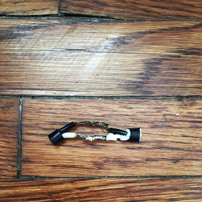Just teaching my 5- &amp; 7-year olds the difference between good &amp; bad solder joints. https://t.co/diix<a href="/tag/ias16"class="tags"><span>#ias16</span></a>